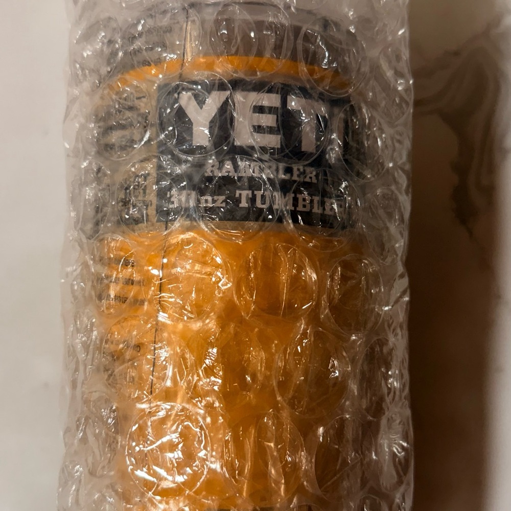 Yeti Rambler 30 oz Tumbler - Yellow (BeeKeeper) with Stainless Accents - Picture 9 of 14
